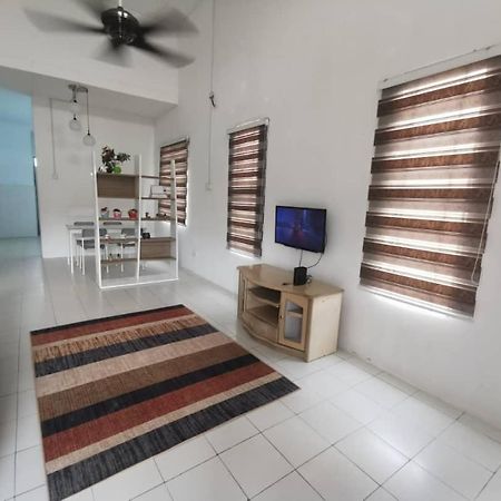 As'Cattleya Homestay Sepang Exterior foto